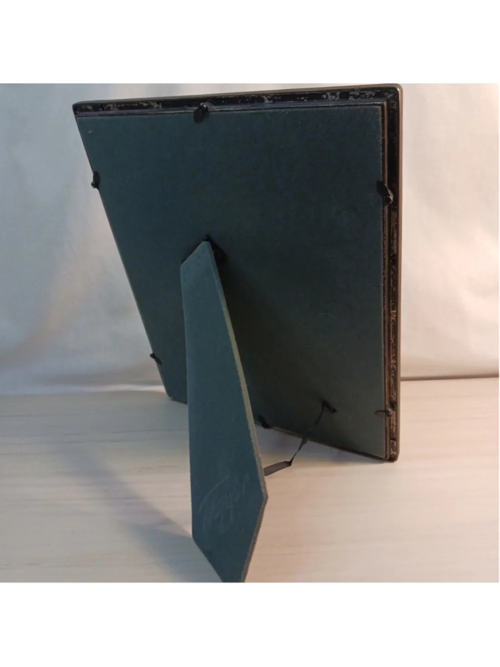 Vintage Art Deco Style Cast Metal Picture Photo Frame 8x10 Heavy Table Top Easel